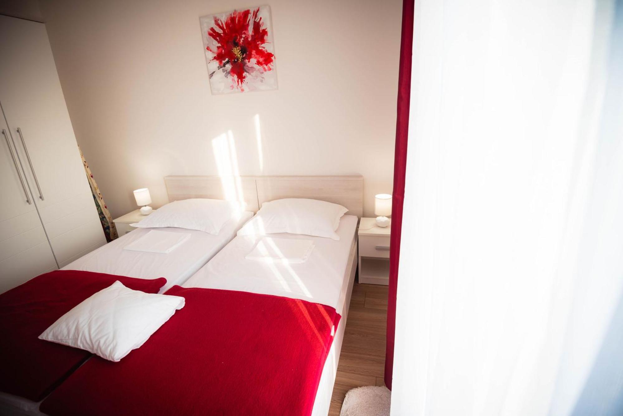 Apartmani Bare I Danica Grebastica Room photo